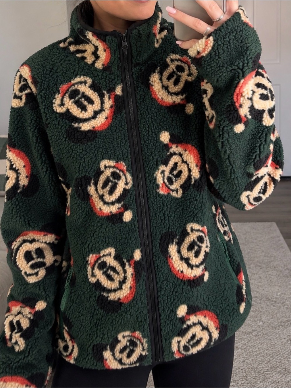 NWT Disney Santa Mickey Holiday Sherpa Fleece Jacket - Size M - Picture 2 of 8